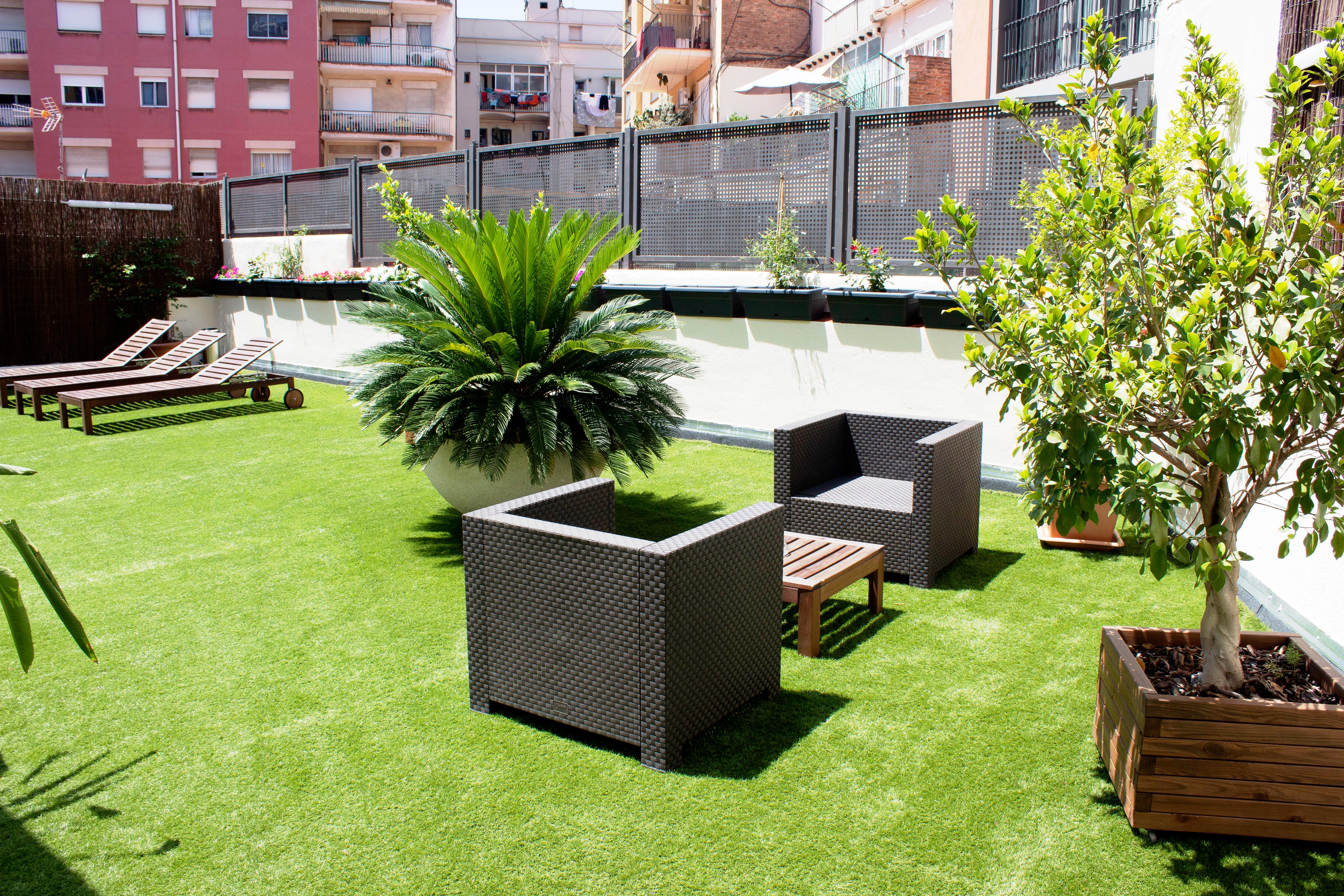 Libere Barcelona Sant Antoni Aparthotel Exterior photo
