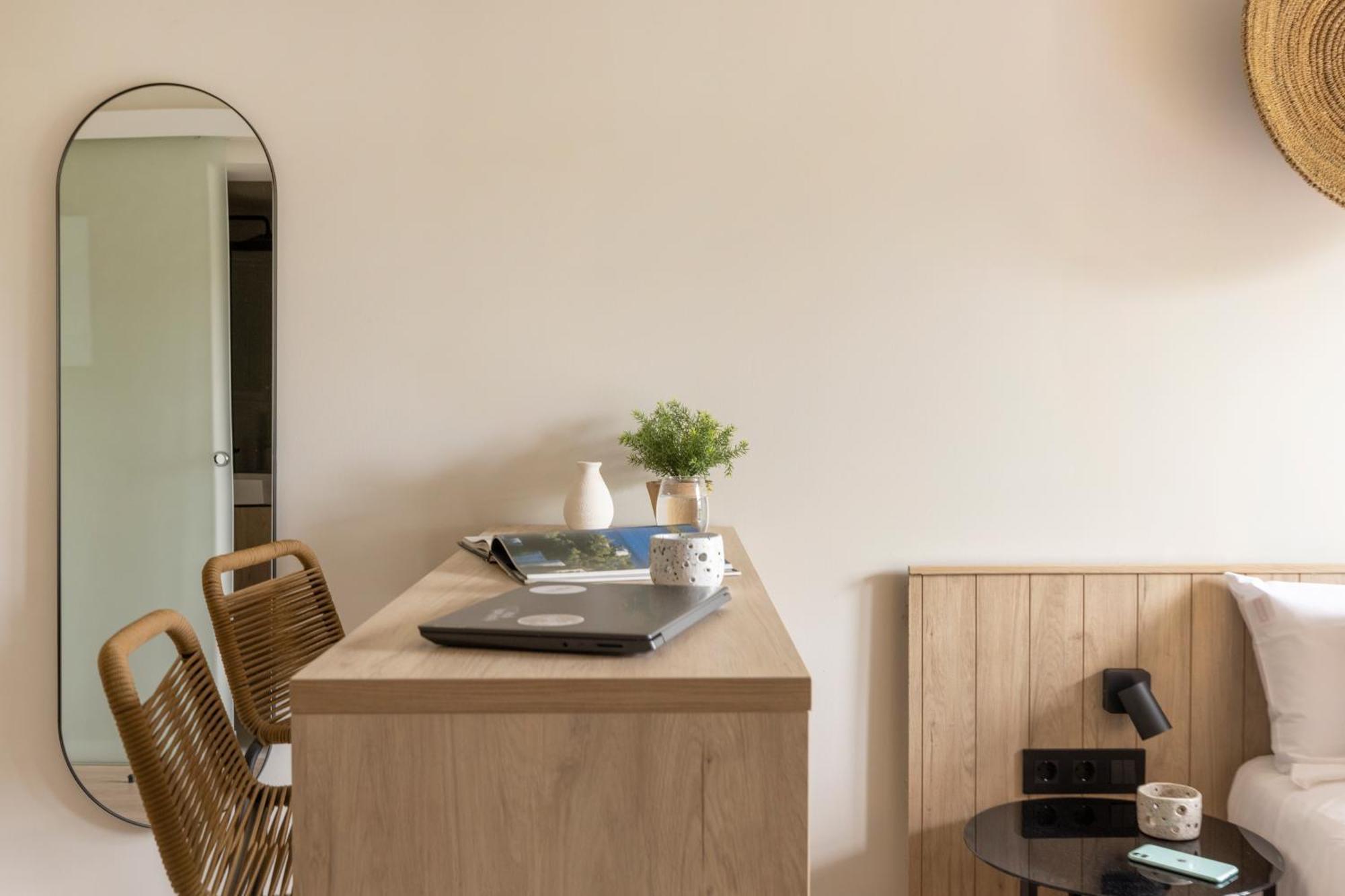 Libere Barcelona Sant Antoni Aparthotel Room photo