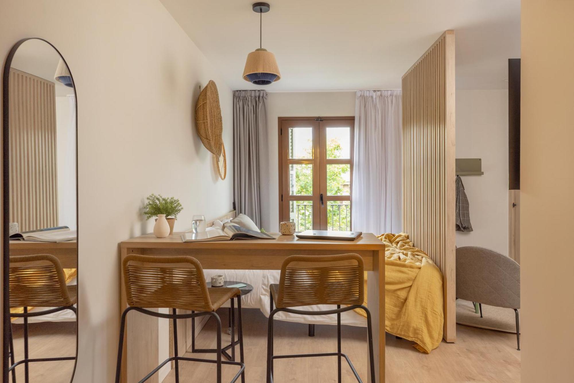 Libere Barcelona Sant Antoni Aparthotel Exterior photo