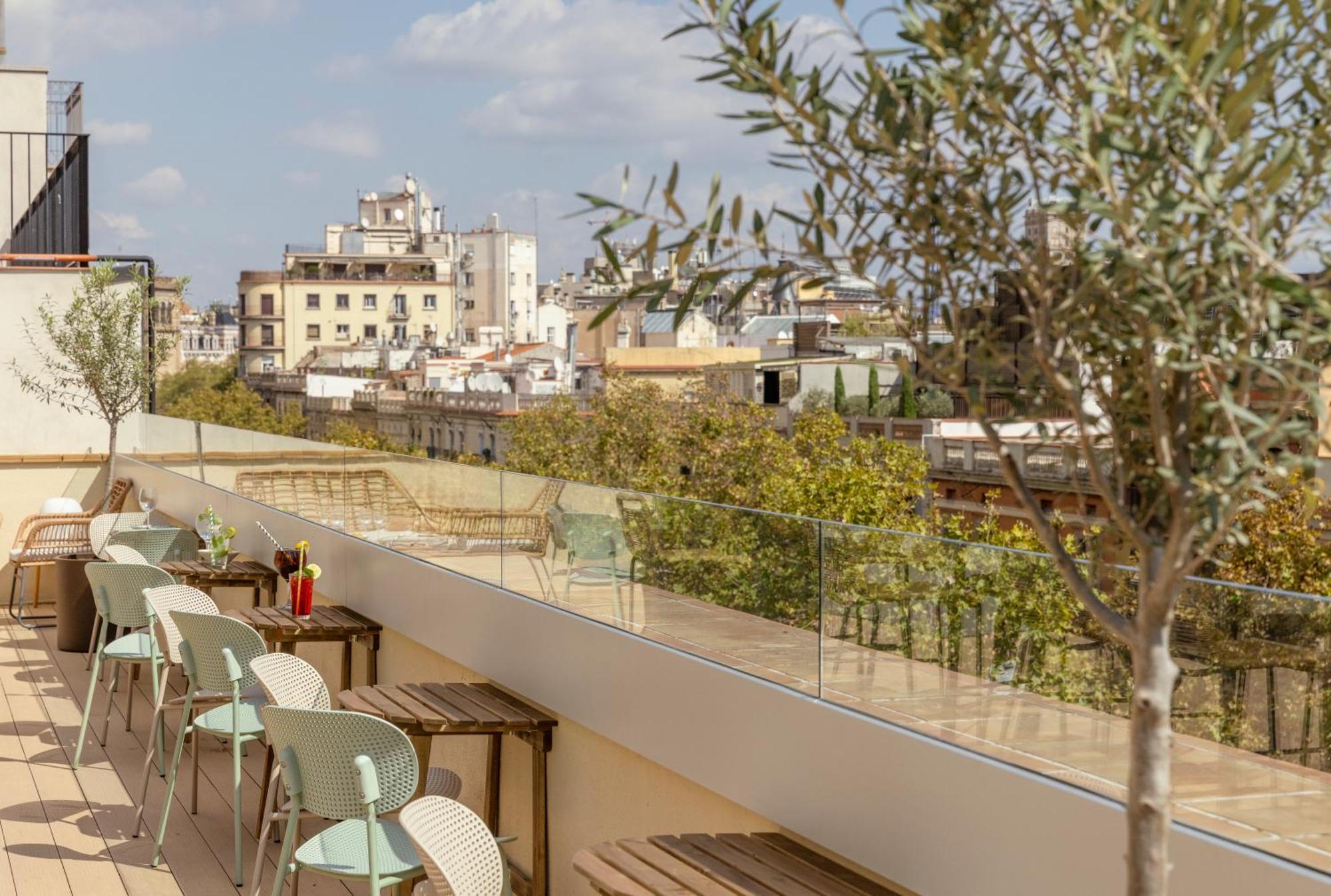 Libere Barcelona Sant Antoni Aparthotel Exterior photo