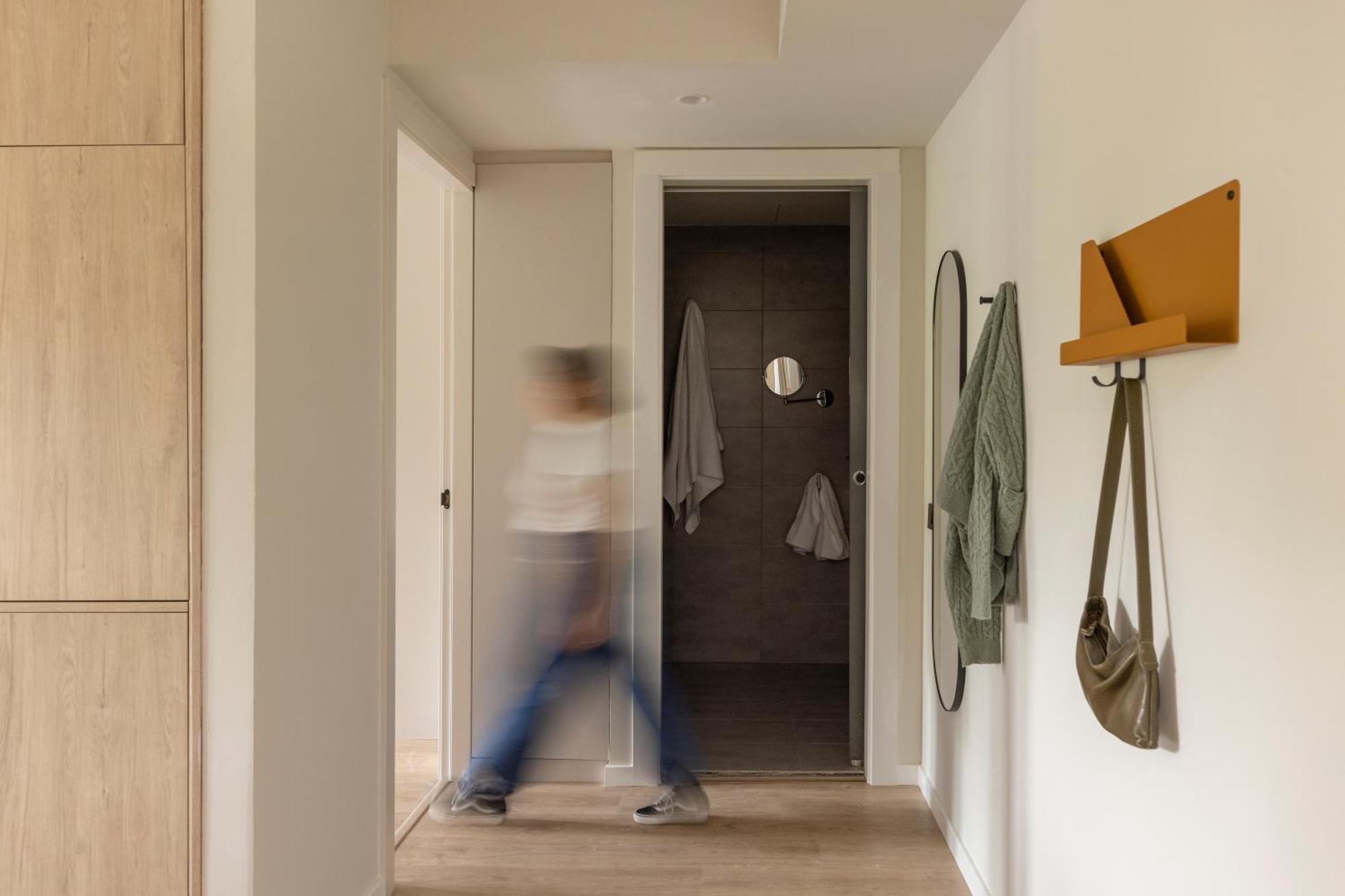 Libere Barcelona Sant Antoni Aparthotel Exterior photo
