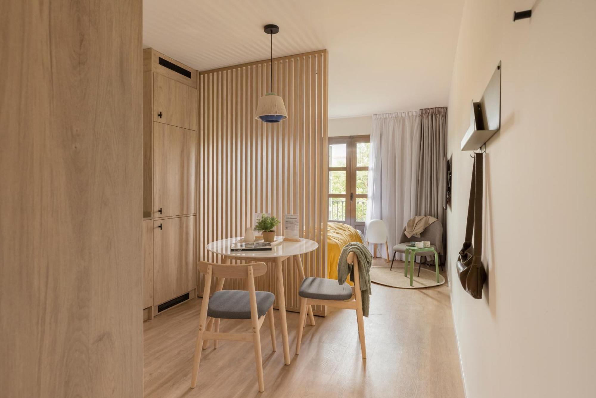 Libere Barcelona Sant Antoni Aparthotel Exterior photo