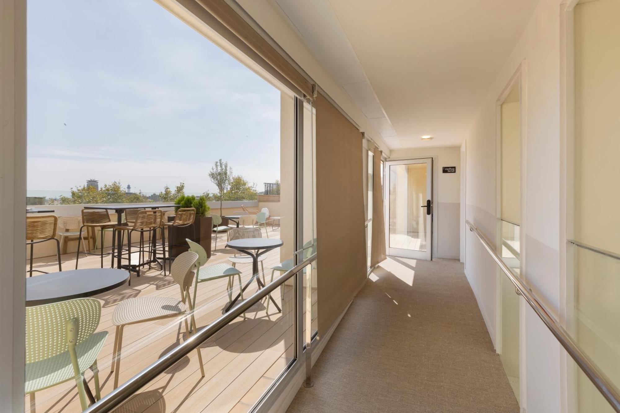 Libere Barcelona Sant Antoni Aparthotel Exterior photo