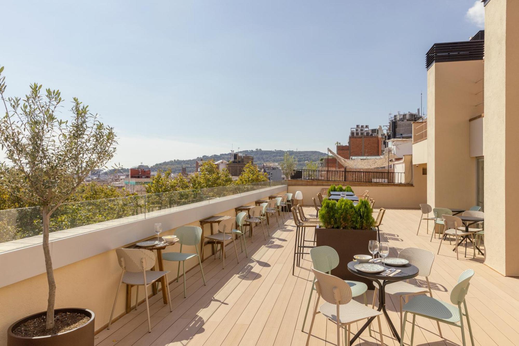 Libere Barcelona Sant Antoni Aparthotel Exterior photo