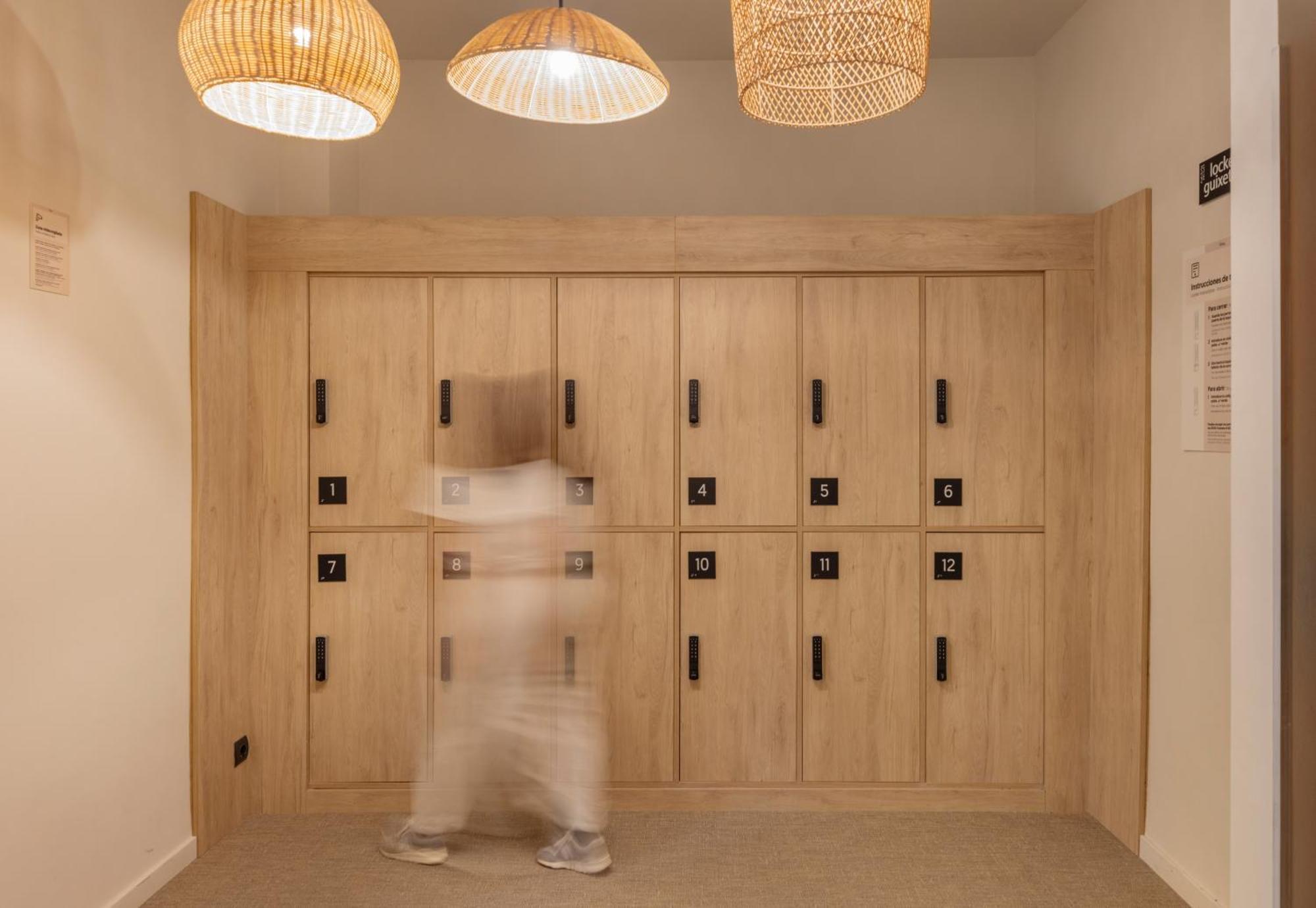 Libere Barcelona Sant Antoni Aparthotel Exterior photo